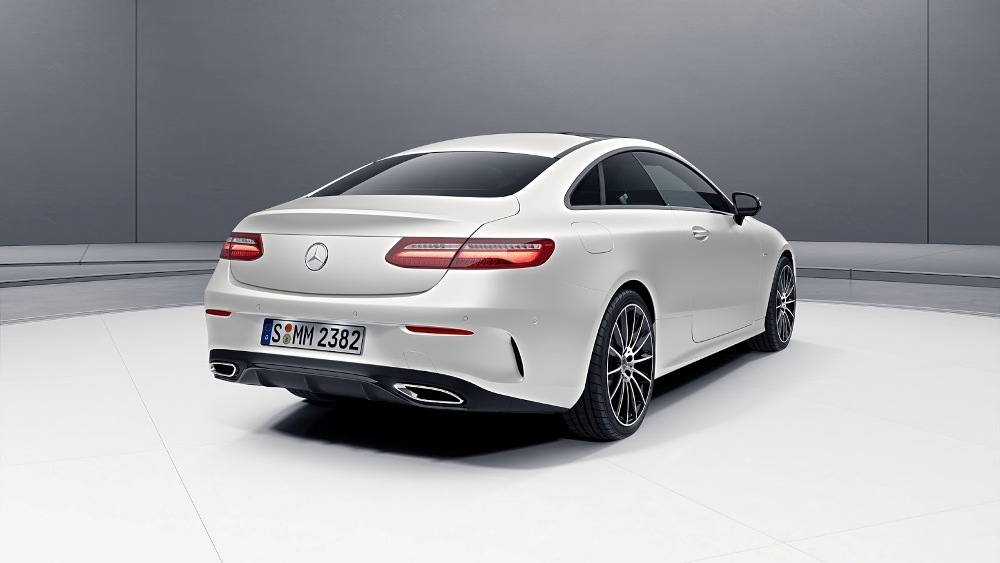 Trasera Mercedes-Benz Clase E Coupé Edition 1