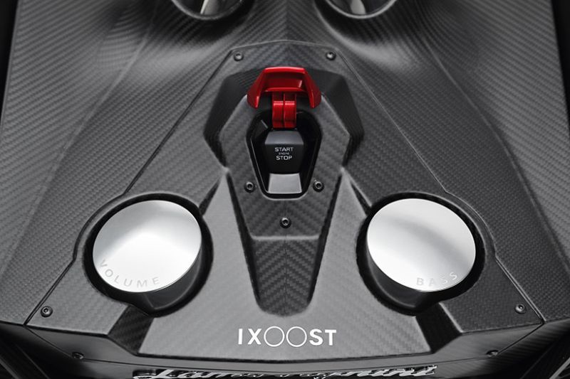 Botón de encendido del EsaVox de Lamborghini