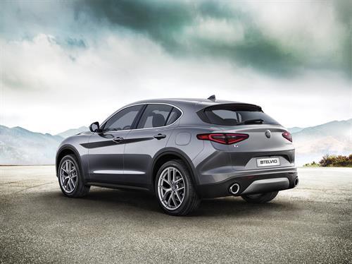 Trasera Alfa Romeo Stelvio First Edition