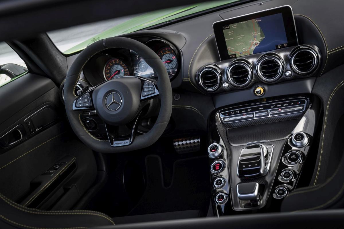 Interior Mercedes-AMG GT R