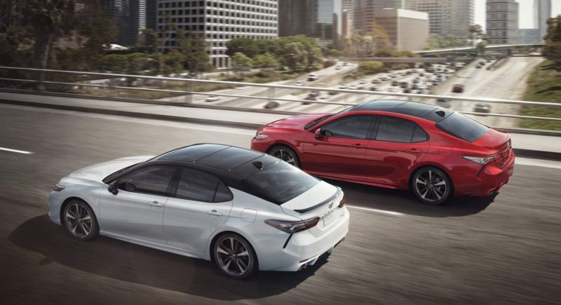 Trasera Toyota Camry 2017