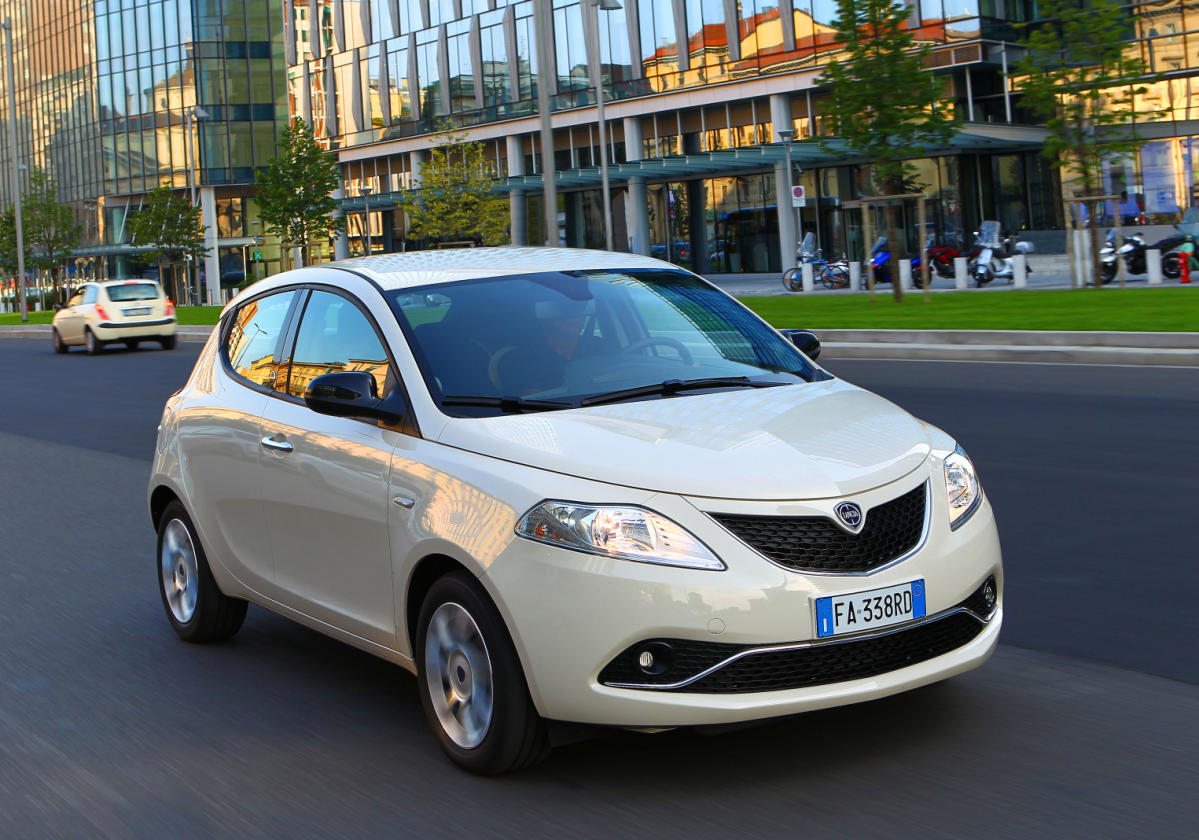 Lancia Ypsilon