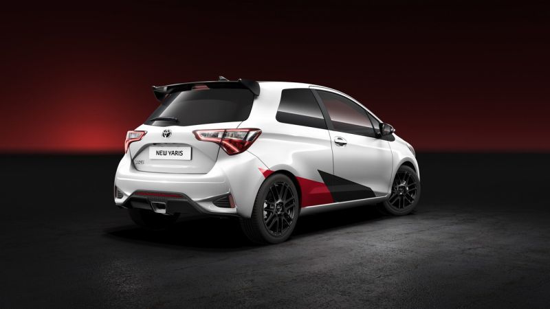 Trasera Toyota Yaris GRMN