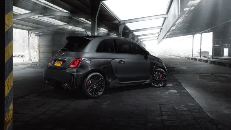 Trasera Abarth 695 Biposto de Pogea Racing