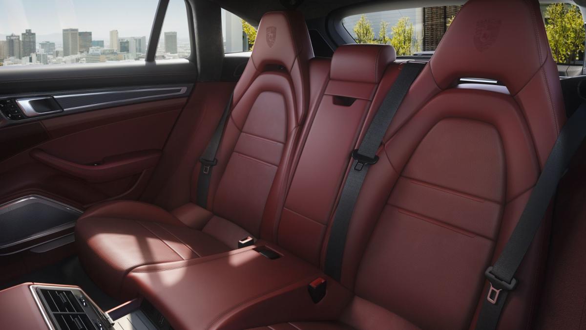 Interior Porsche Panamera Sport Turismo