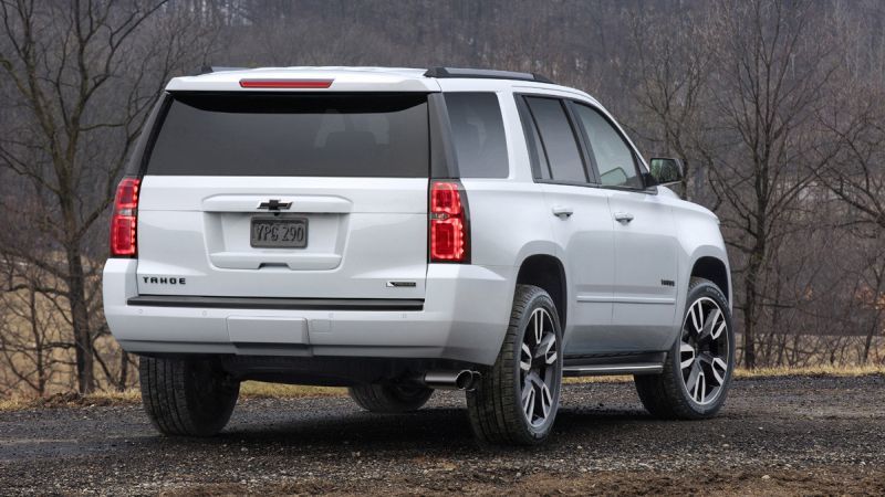 Trasera Chevrolet Tahoe RST