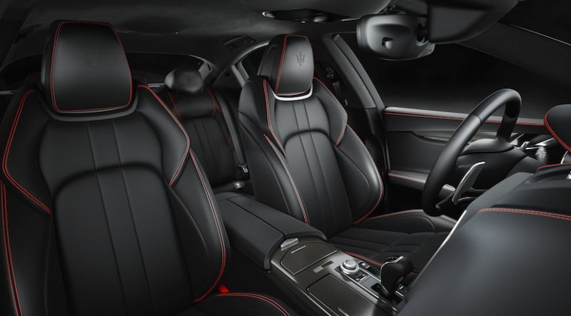 Interior Maserati Ghibli Nerissimo
