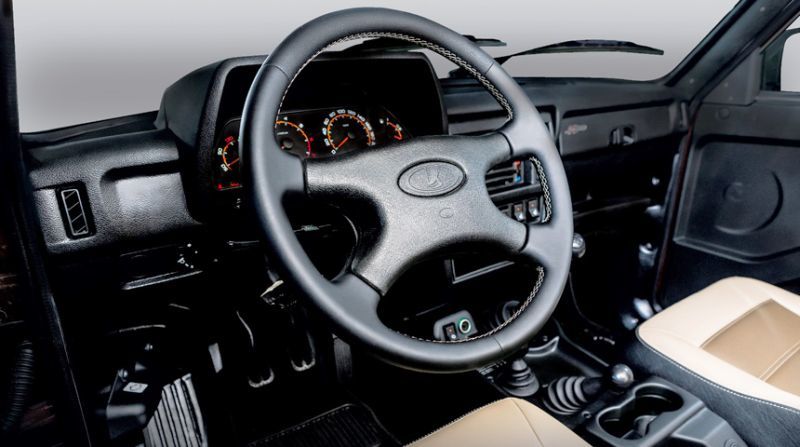 Interior Lada 4x4 2017