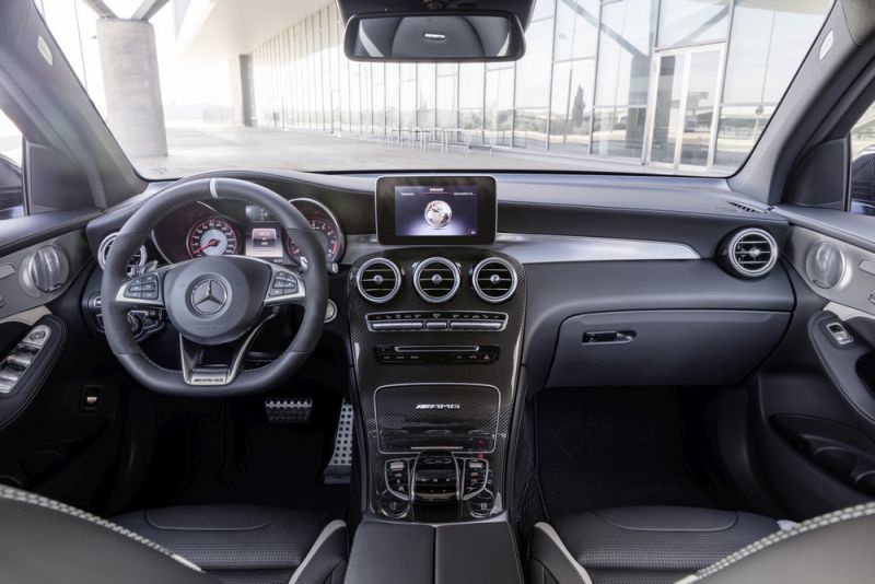 Interior Mercedes-AMG GLC 63 y GLC 63 Coupé