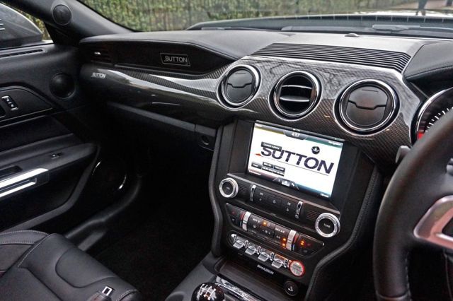 Interior Sutton CS800 Mustang