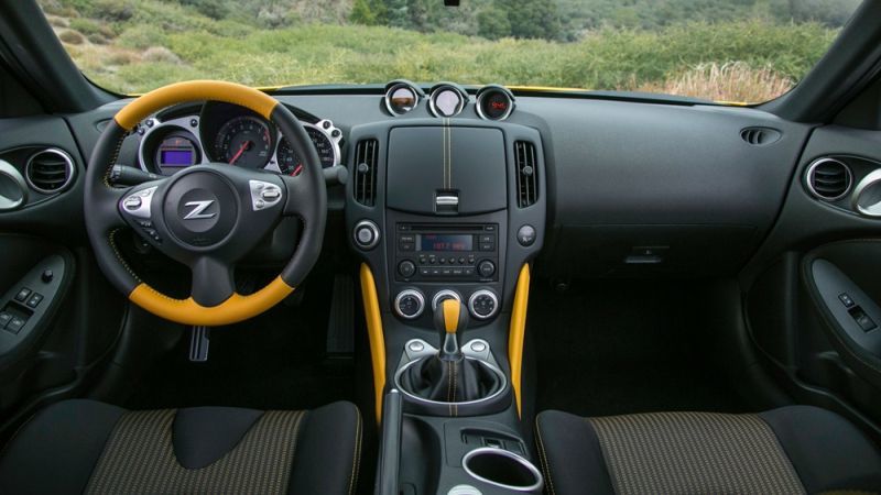 Interior Nissan 370Z Heritage Edition