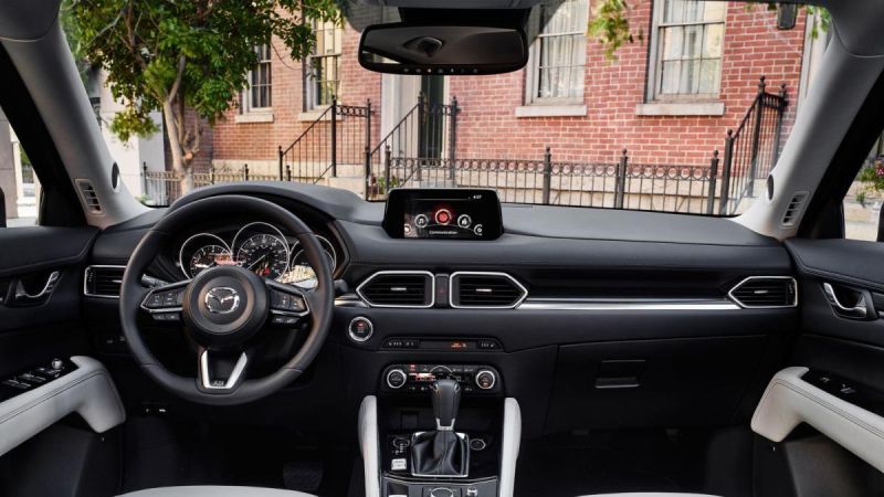 Interior Mazda CX-5 2017