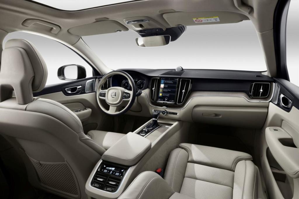 Volvo XC60 interior