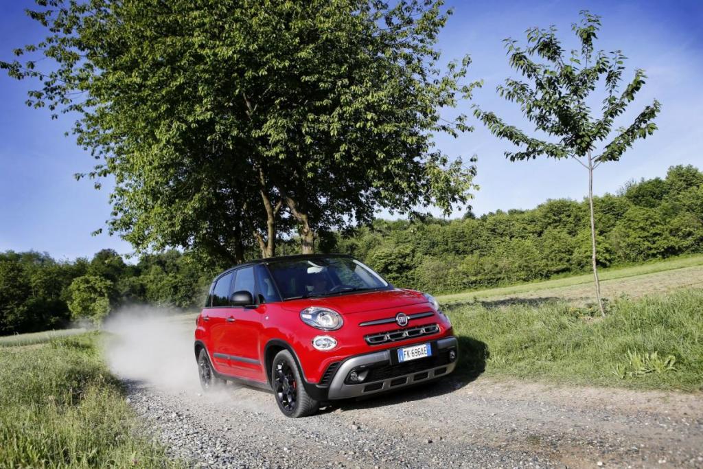 Fiat 500L en marcha