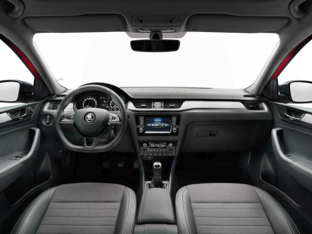 Interior Skoda Spaceback 2017