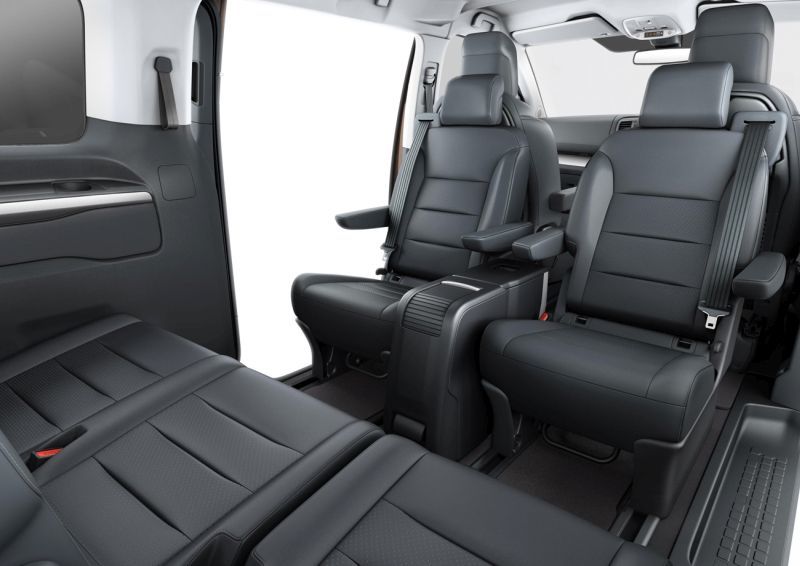 Habitáculo Toyota ProAce Verso VIP
