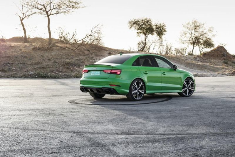 Trasera Audi RS 3 Sedán