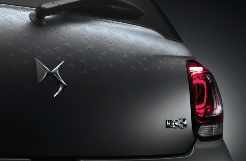 Trasera DS 3 Dark Side