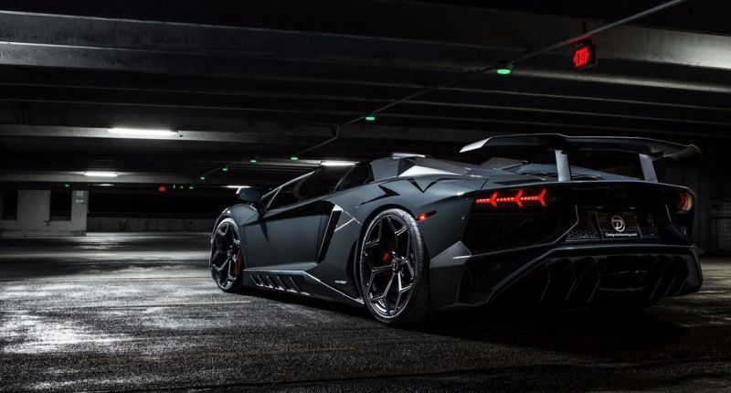 Trasera Lamborghini Aventador SV Roadster preparado por Novitec