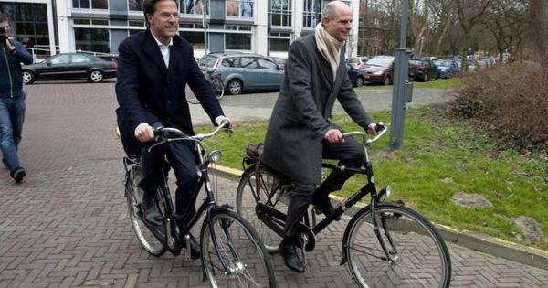 Mark Rutte bicicleta Gazelle