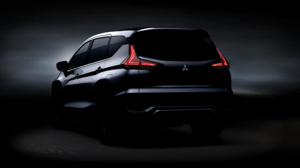 Teaser de la trasera del Mitsubishi Expander