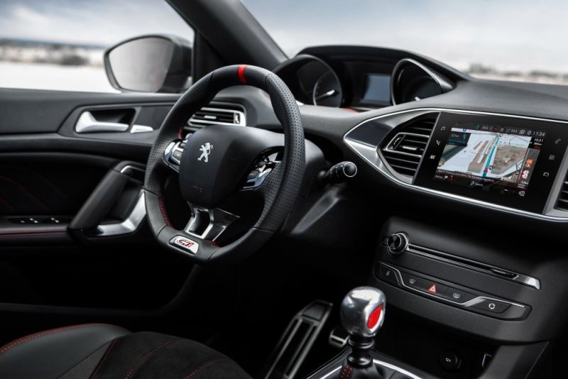 Interior Peugeot 308 GTi by Peugeot Sport