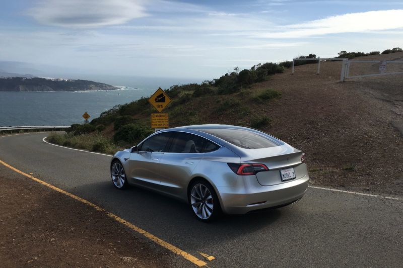 Trasera Tesla Model 3