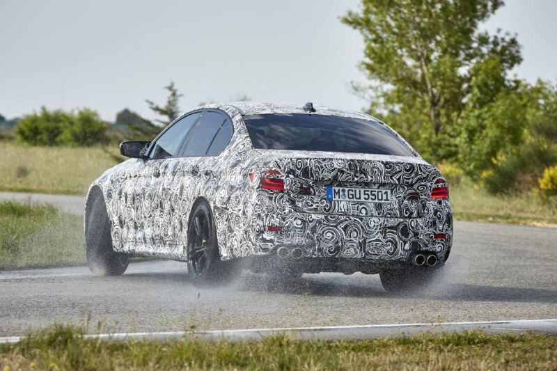 Trasera del BMW M5 2018 camuflado