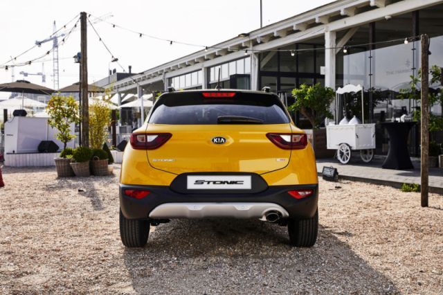 Trasera Kia Stonic
