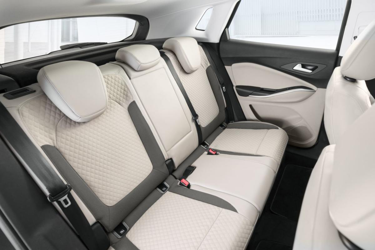 Opel Grandland X asientos