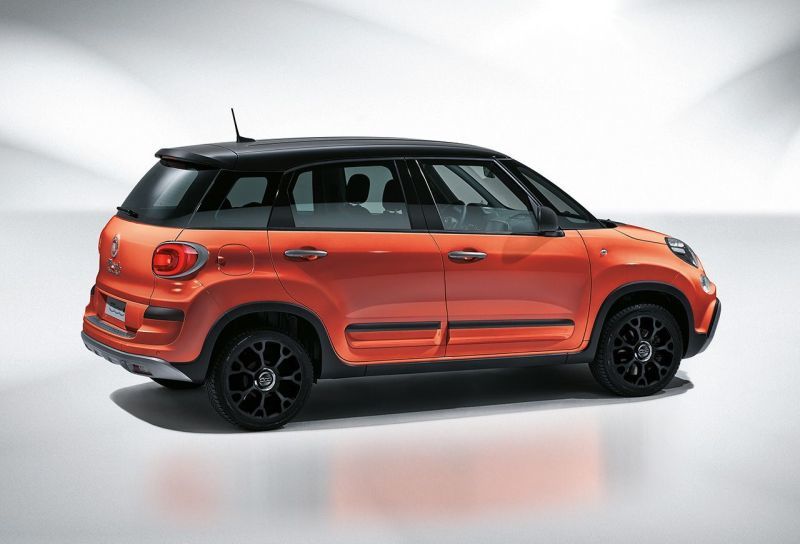 Trasera del Fiat 500L City Cross