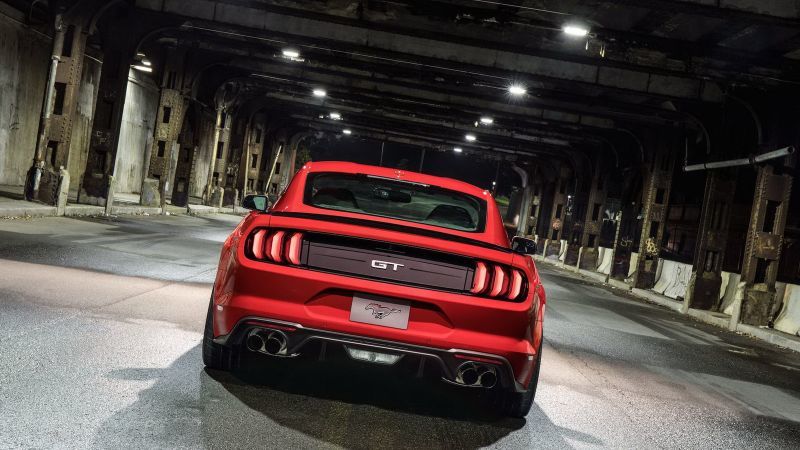 Trasera del Ford Mustang Performance Pack Level 2
