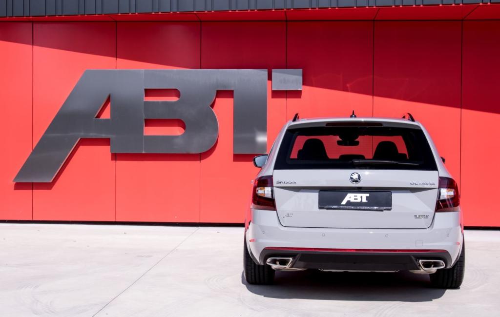 Trasera del Skoda Octavia RS Combi preparado por ABT Sportsline
