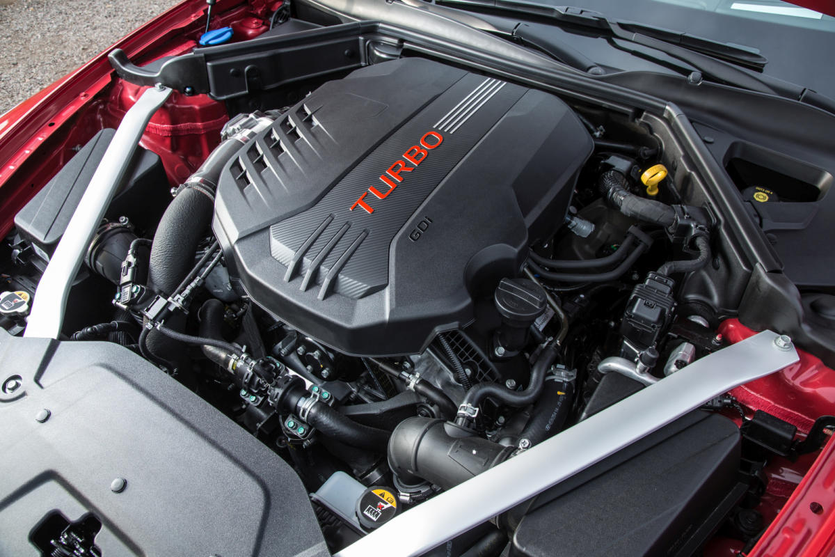 Kia Stinger motores