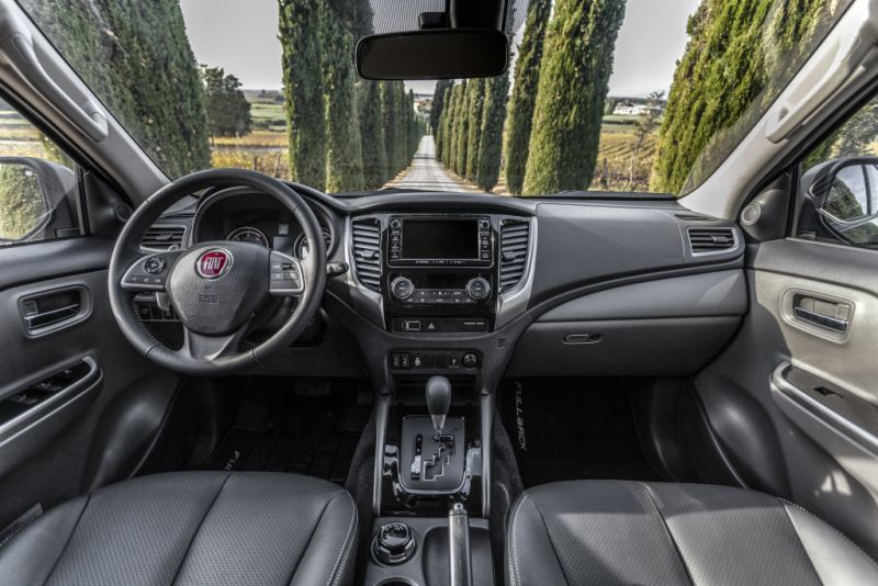 Interior Fiat Fullback Cross