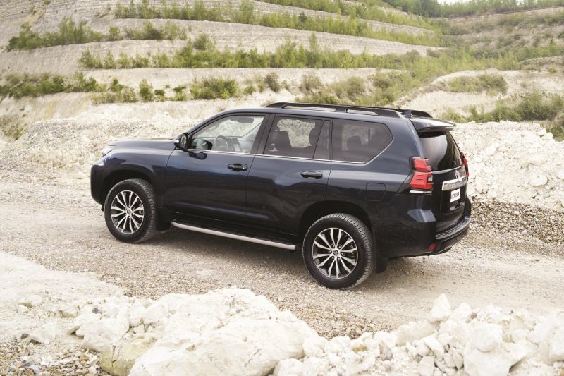 Trasera del Toyota Land Cruiser 2018