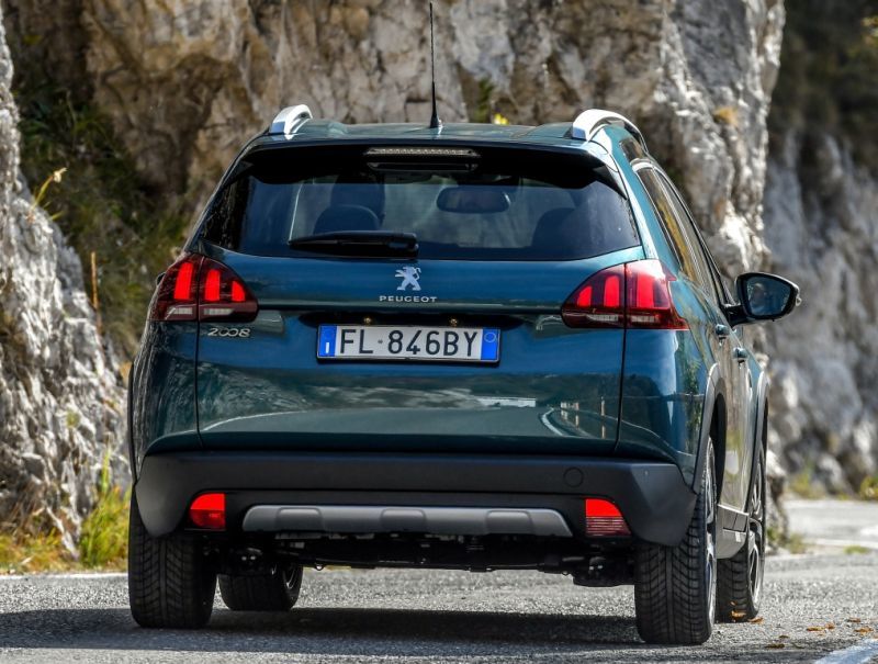 Trasera del Peugeot 2008 Crossway