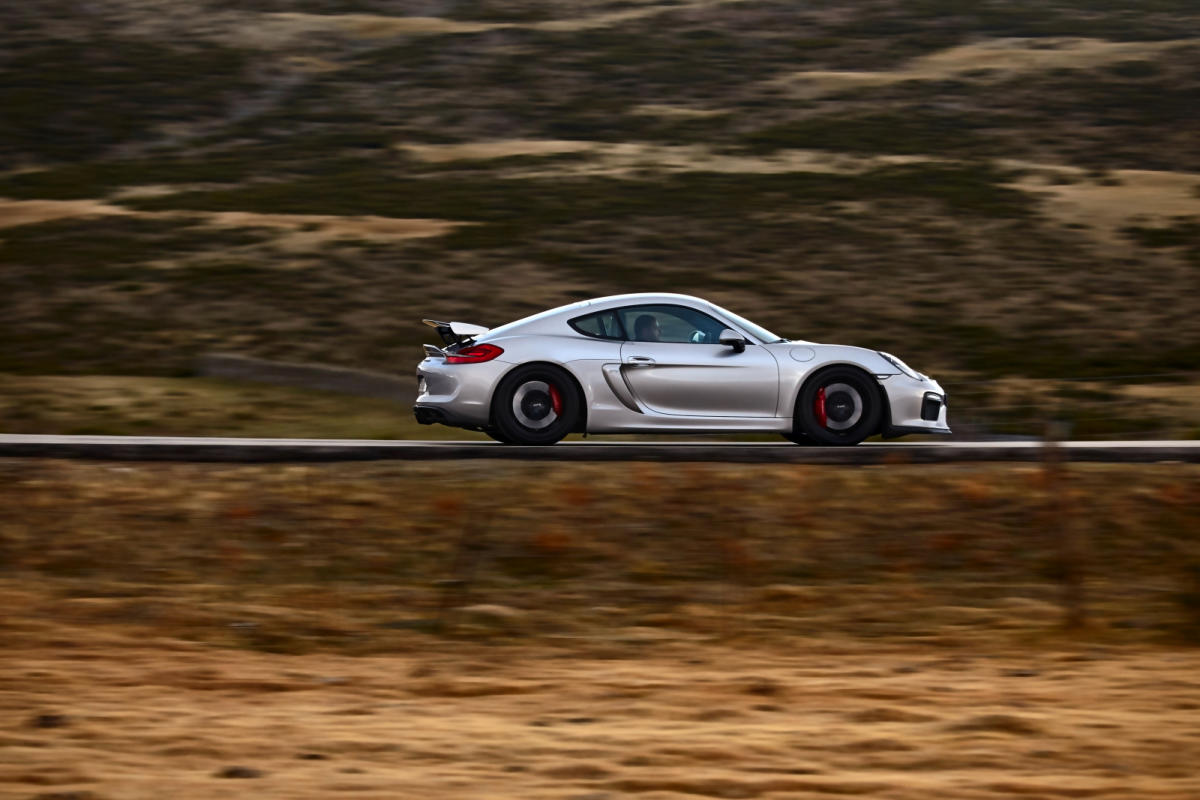 Porsche Cayman GT4