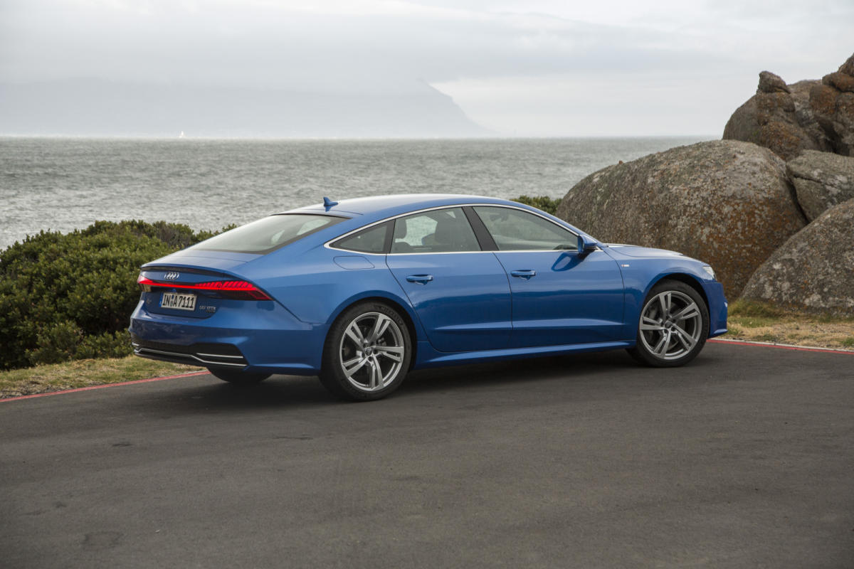 Audi A7 Sportback 2018, lateral