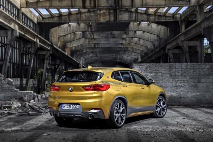 Trasera del BMW X2 2018