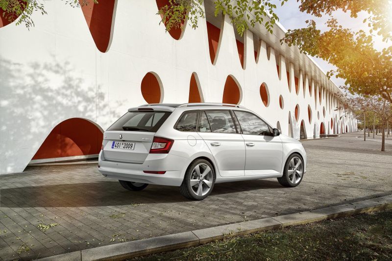 Trasera del Skoda Fabia Combi 2018