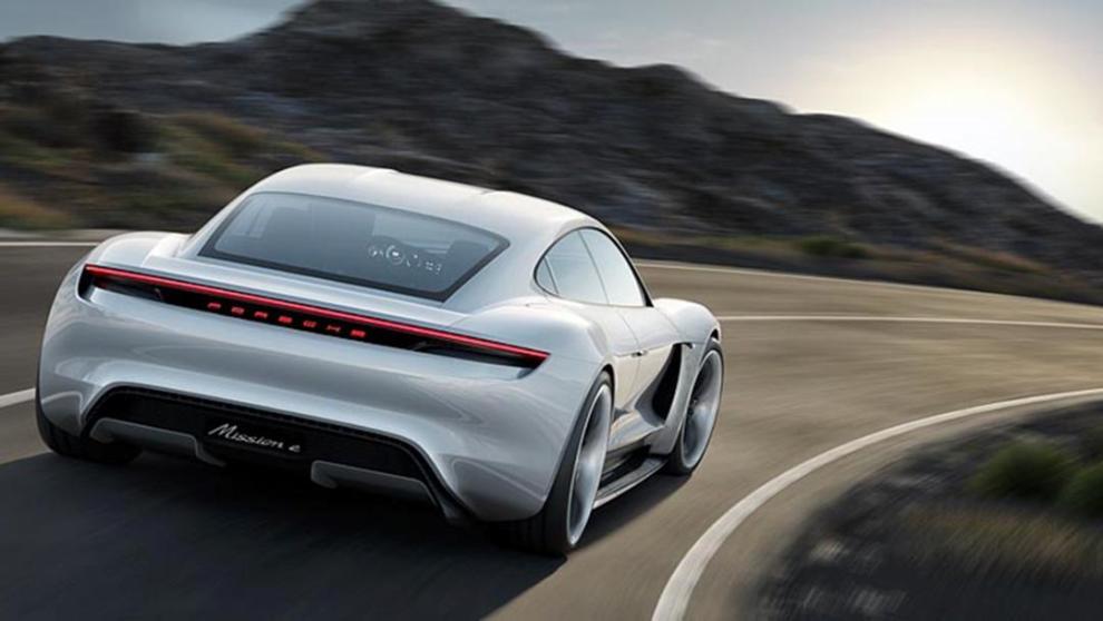 Trasera del Porsche Mission E