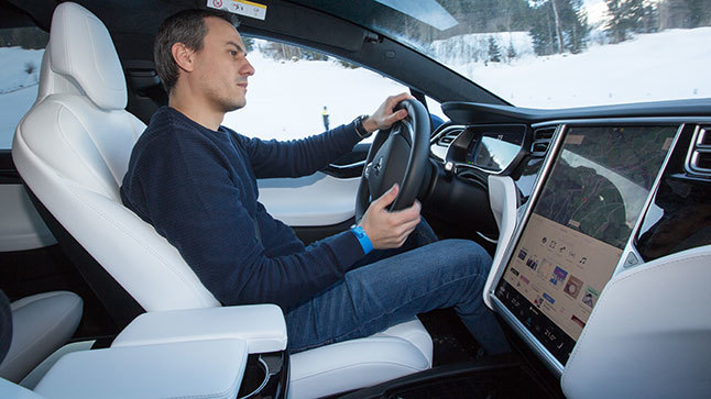 Tracción total de Tesla en nieve