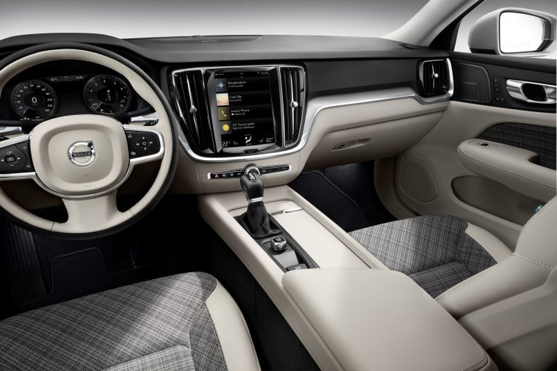 Interior del Volvo V60 2018