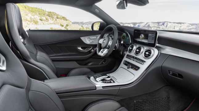 Mercedes-AMG C43 Coupé interior