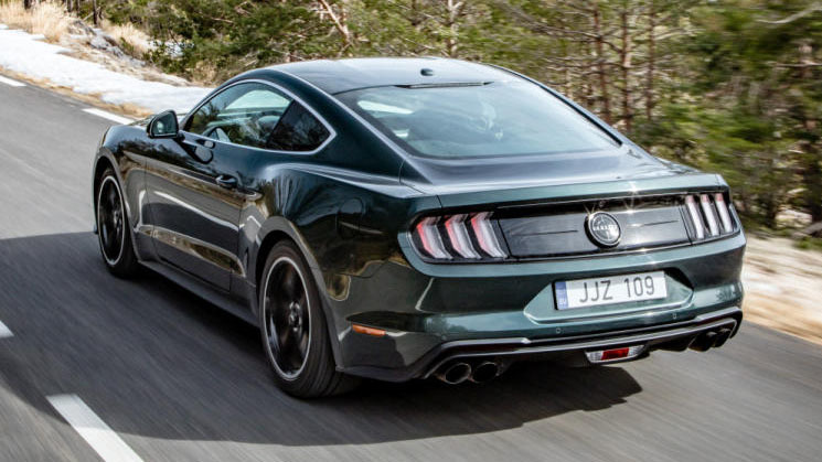 Ford Mustang Bullit, trasera