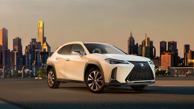 Lexus UX 250h frontal