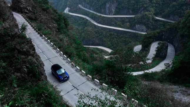 Range Rover Sport SVR carretera de Tiamen