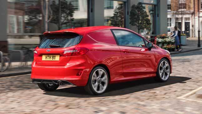 Ford Fiesta Van trasera