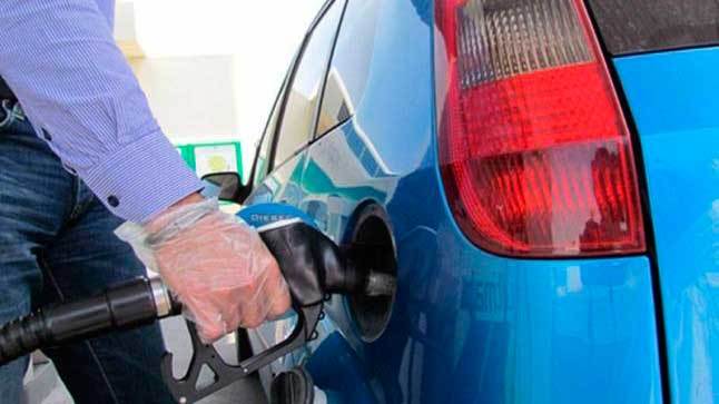 Gasolinera repostaje